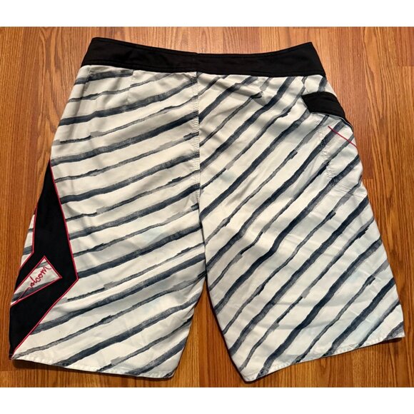 Volcom Board Shorts Mens 34 12" Beach Swim Trunks Striped Big Logo - Picture 3 of 6